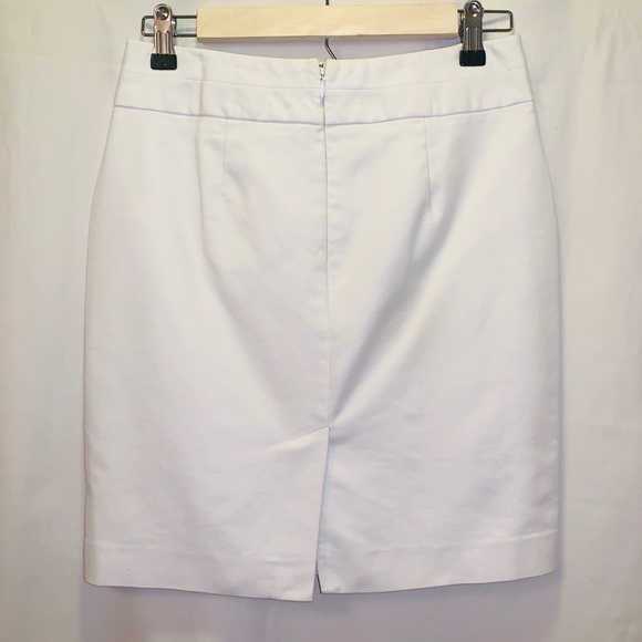 Banana Republic White A Line Mini Skirt :: 0P - Picture 2 of 3
